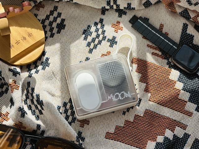 N口袋音响开箱便携迷你户外好装备！龙8游戏国际登录100多元的MOO(图3)